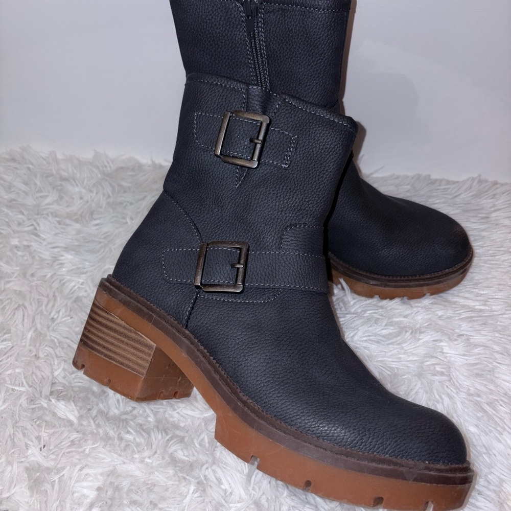 boc Gray Ankle Boots - Picture 3 of 12